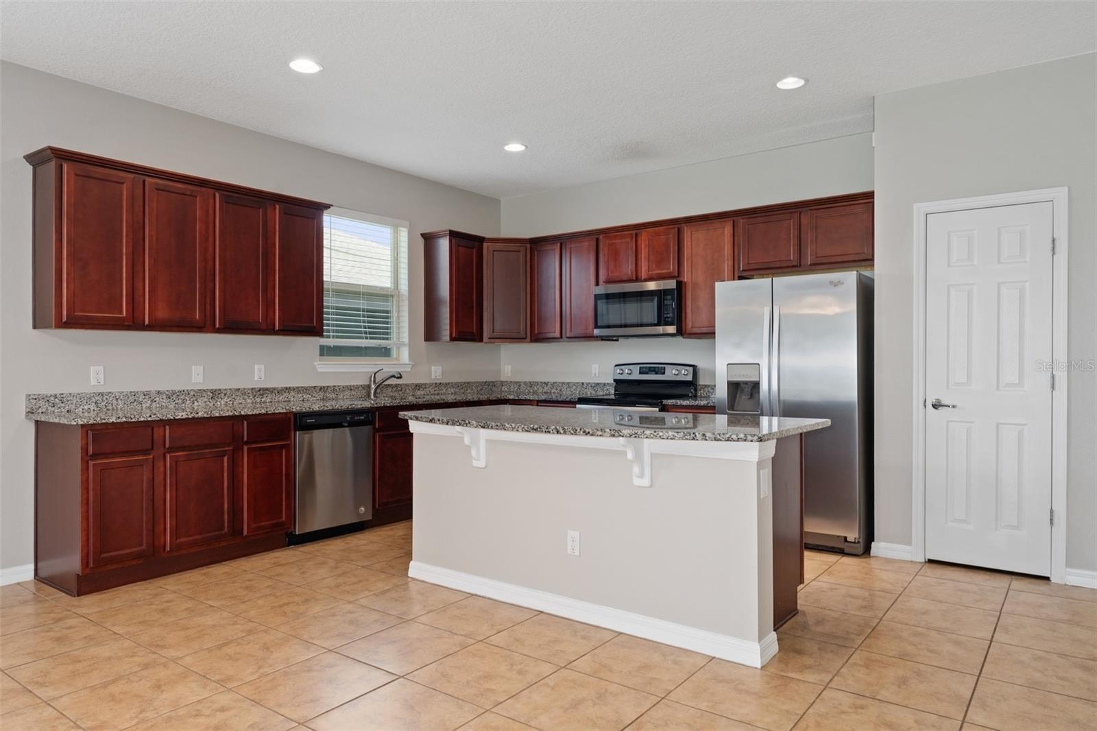 LAKESHORE AT NARCOOSSEE PH 3 - Residential Lease