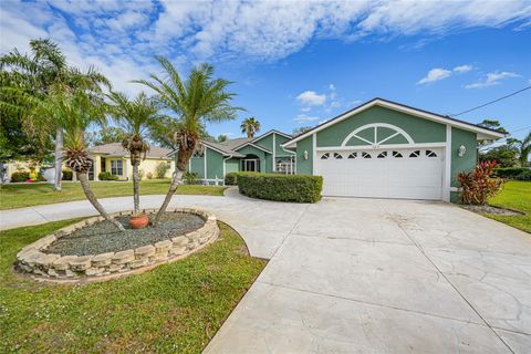 A home in PORT CHARLOTTE