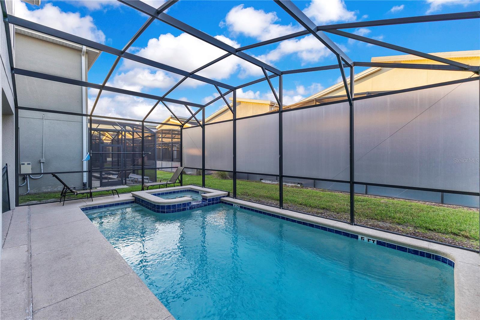 COVE AT STOREY LAKE II - Residential