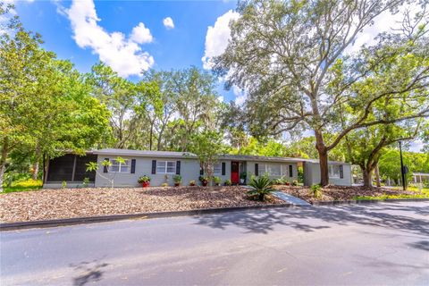 A home in LAKE MARY