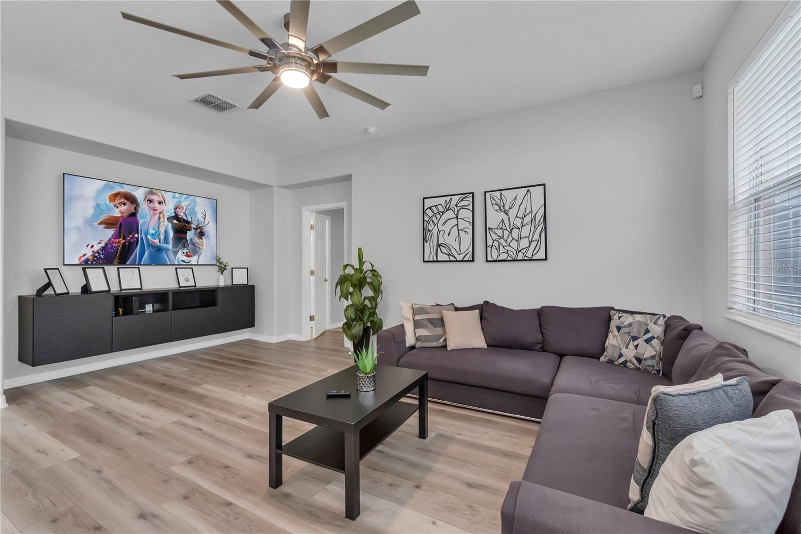 LEGACY PARK PH 02 - Residential Lease