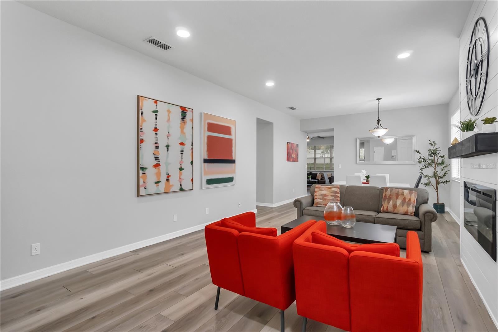 LEGACY PARK PH 02 - Residential Lease