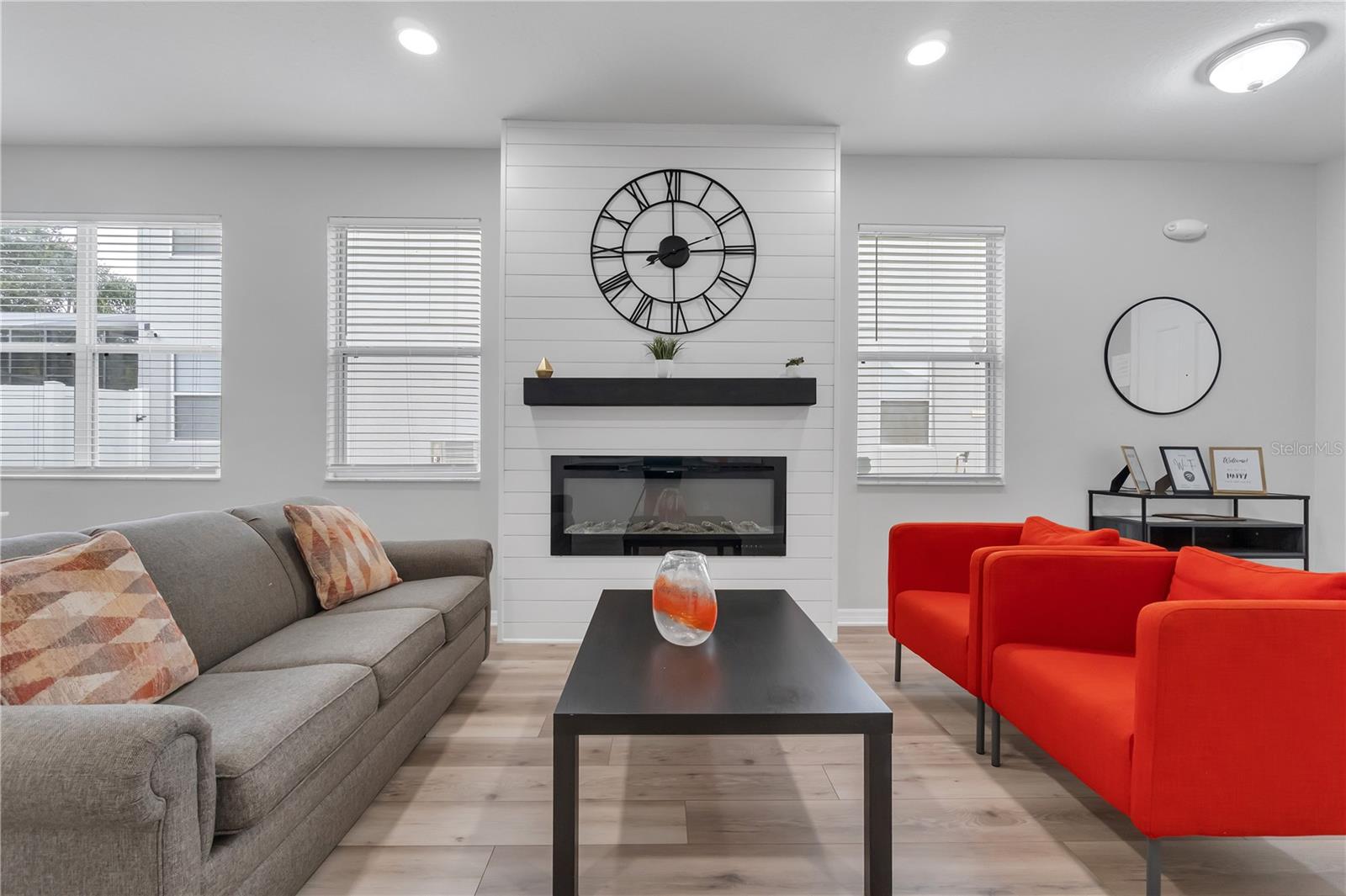 LEGACY PARK PH 02 - Residential Lease
