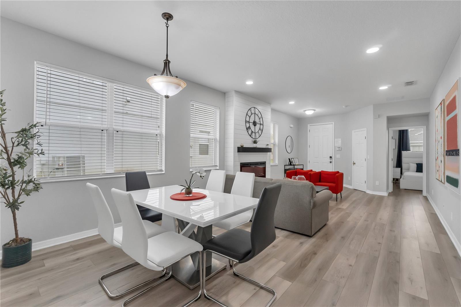 LEGACY PARK PH 02 - Residential Lease
