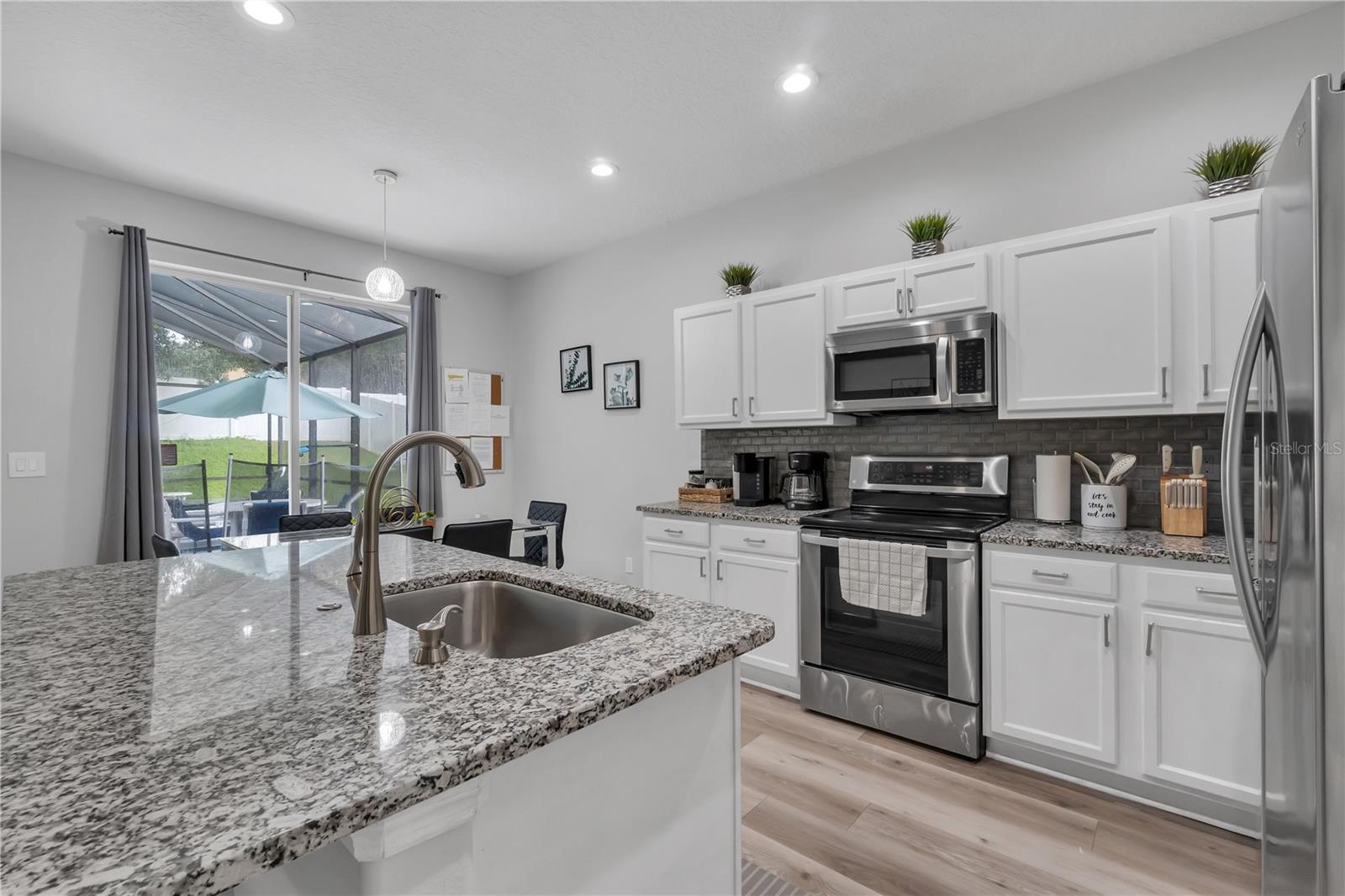 LEGACY PARK PH 02 - Residential Lease