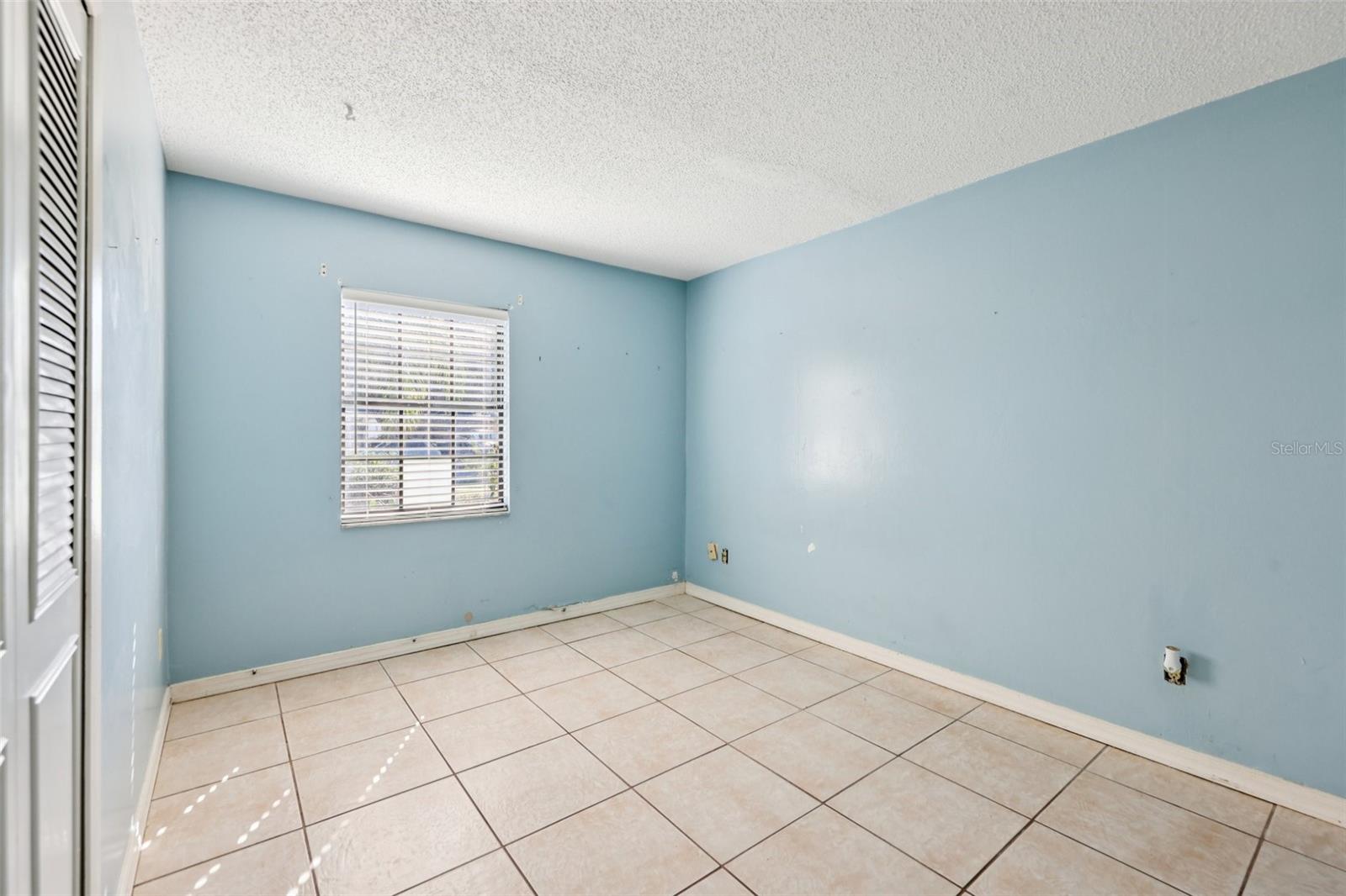 DELTONA LAKES UNIT 05 - Residential