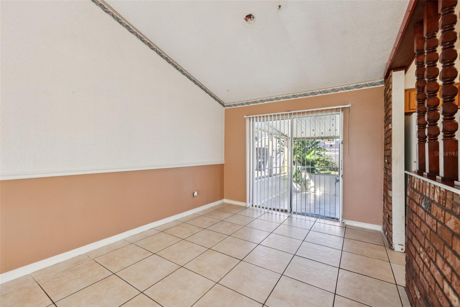 DELTONA LAKES UNIT 05 - Residential