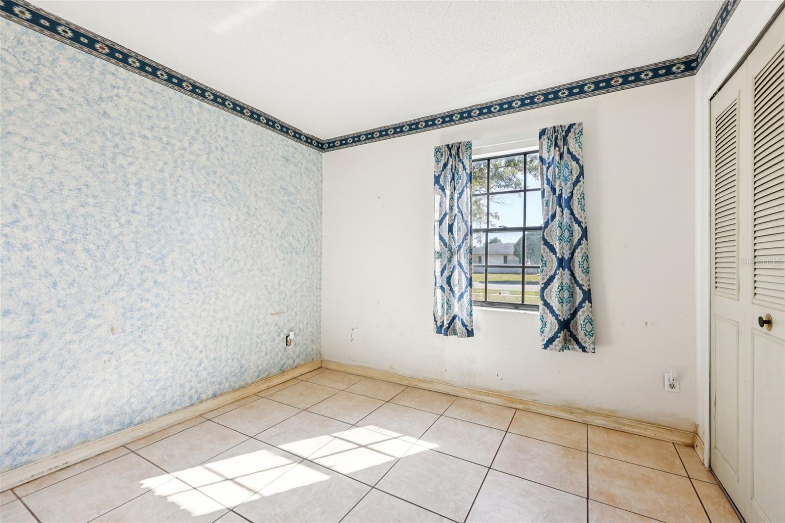 DELTONA LAKES UNIT 05 - Residential