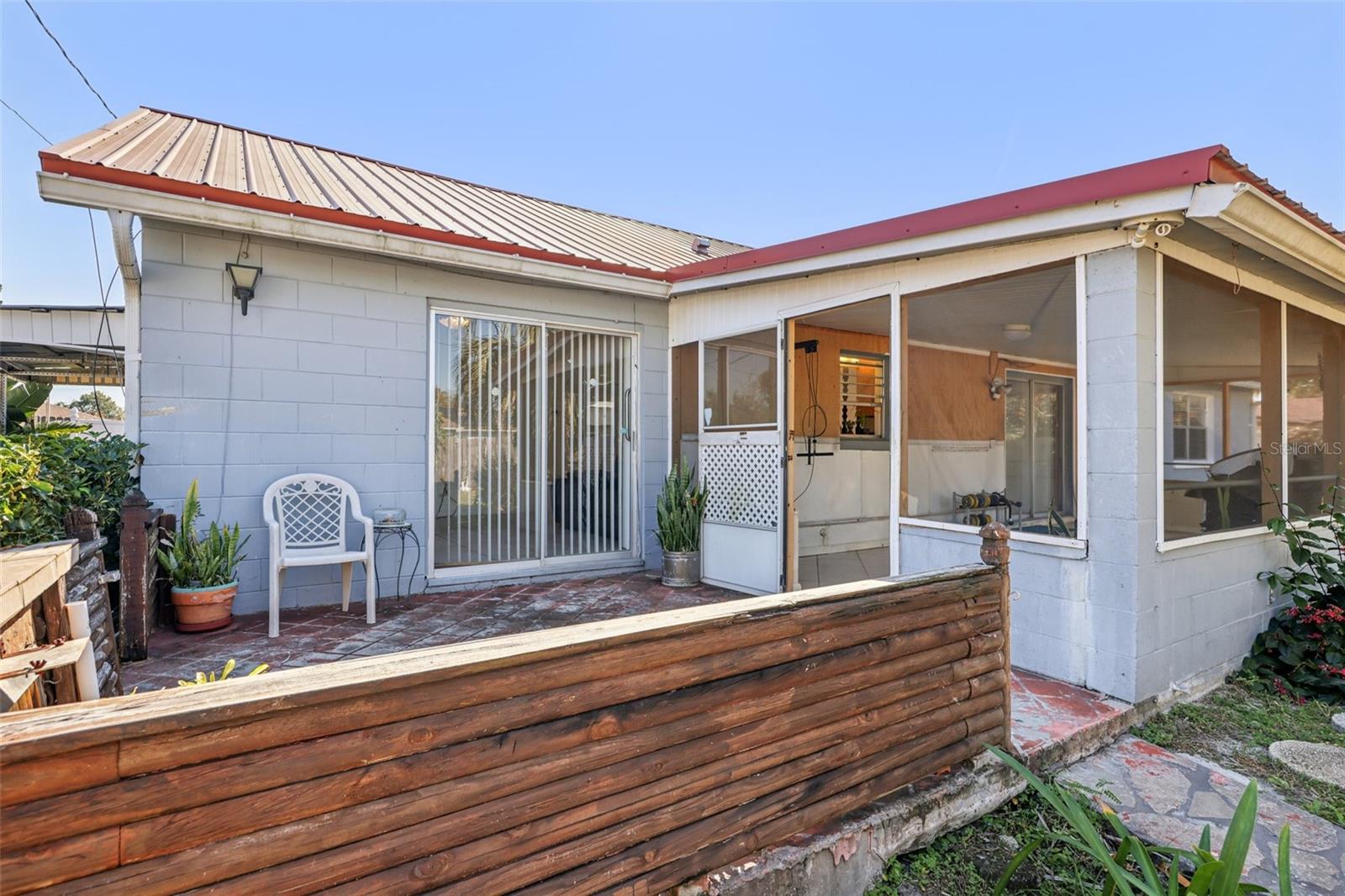 DELTONA LAKES UNIT 05 - Residential