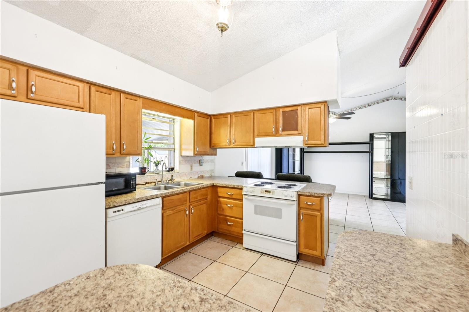 DELTONA LAKES UNIT 05 - Residential