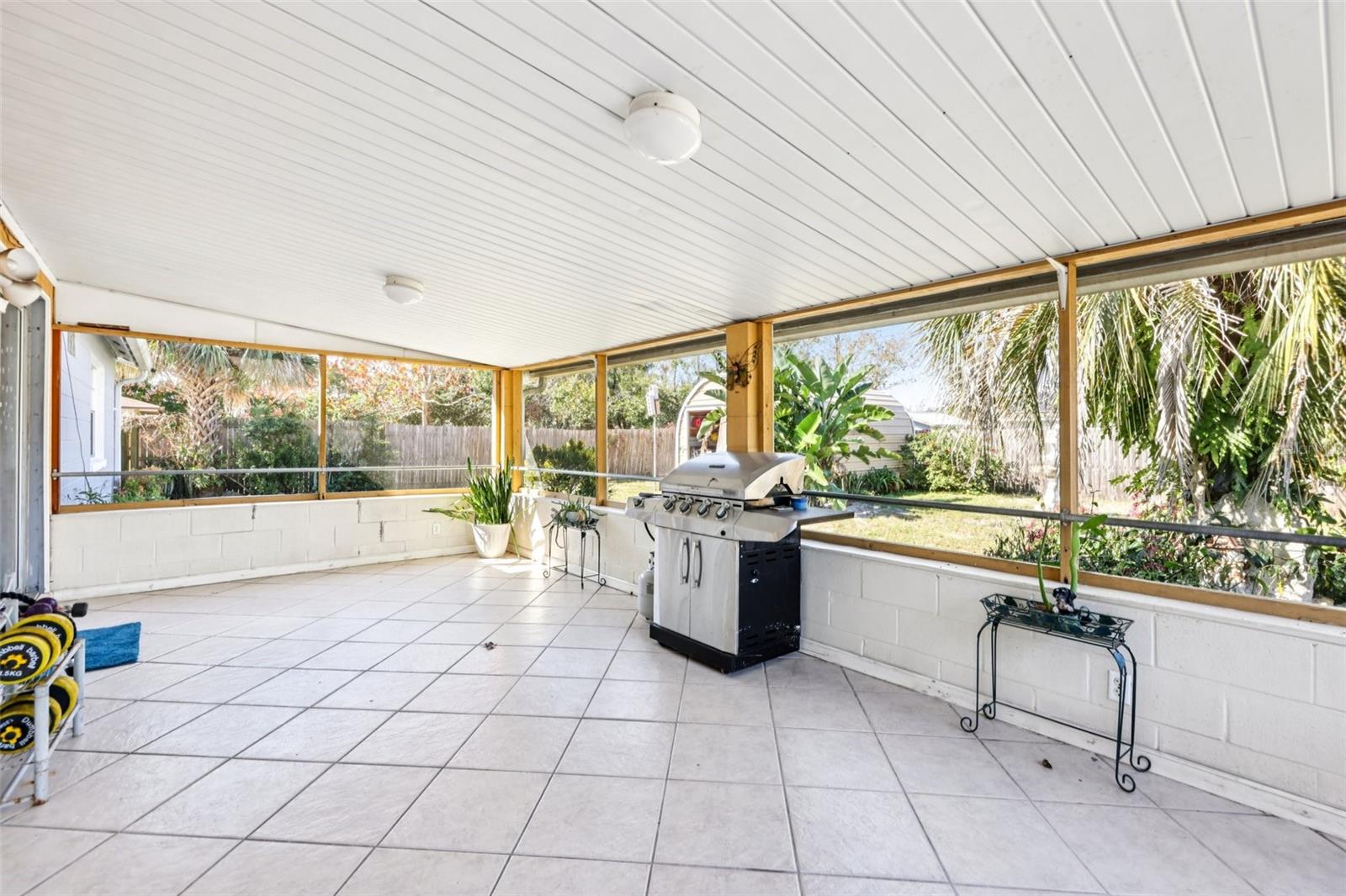 DELTONA LAKES UNIT 05 - Residential