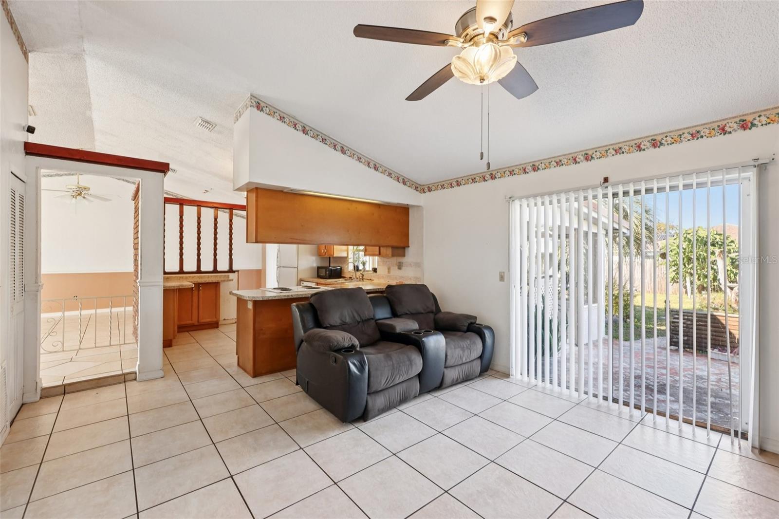 DELTONA LAKES UNIT 05 - Residential