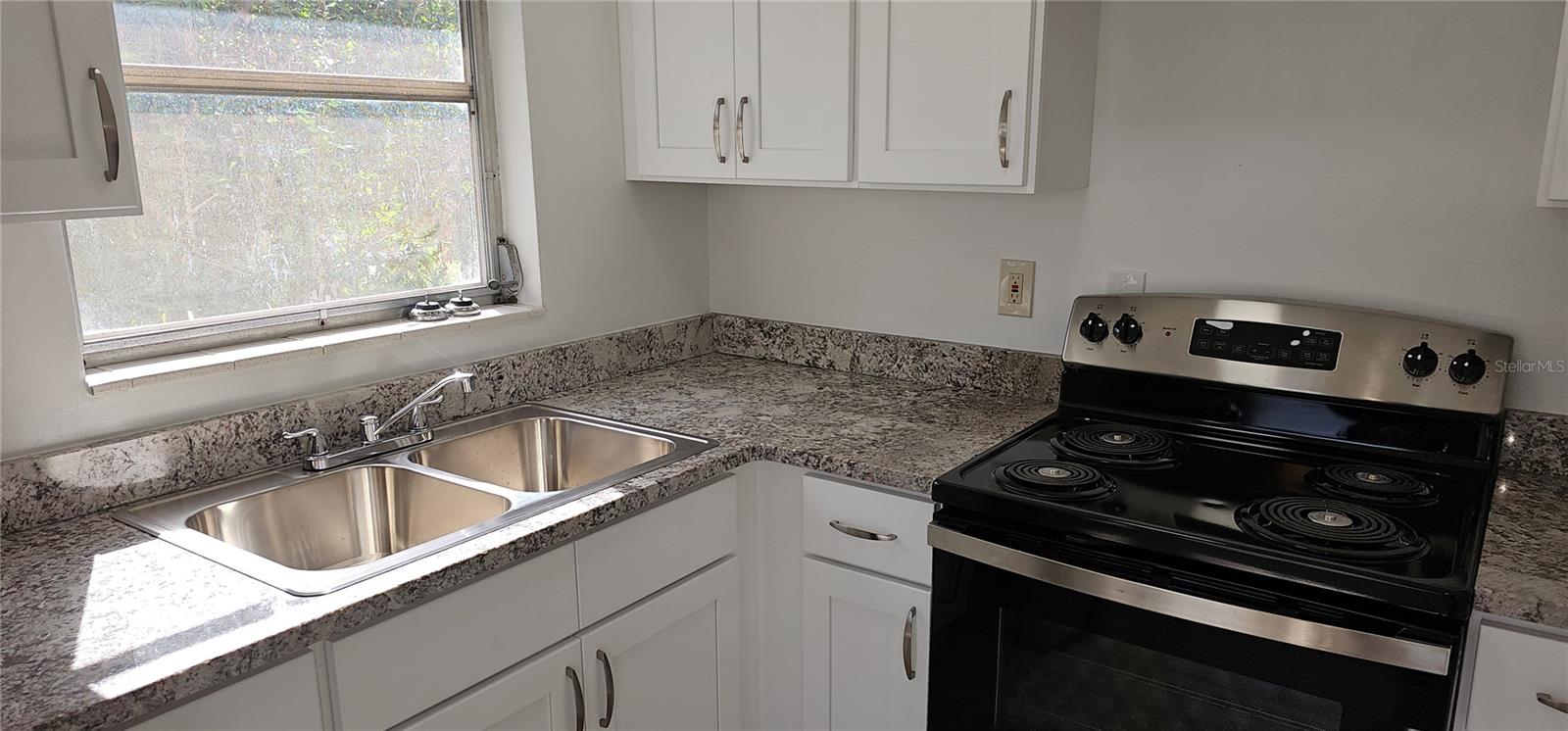 GENESEE HGTS UNIT 1 - Residential Lease