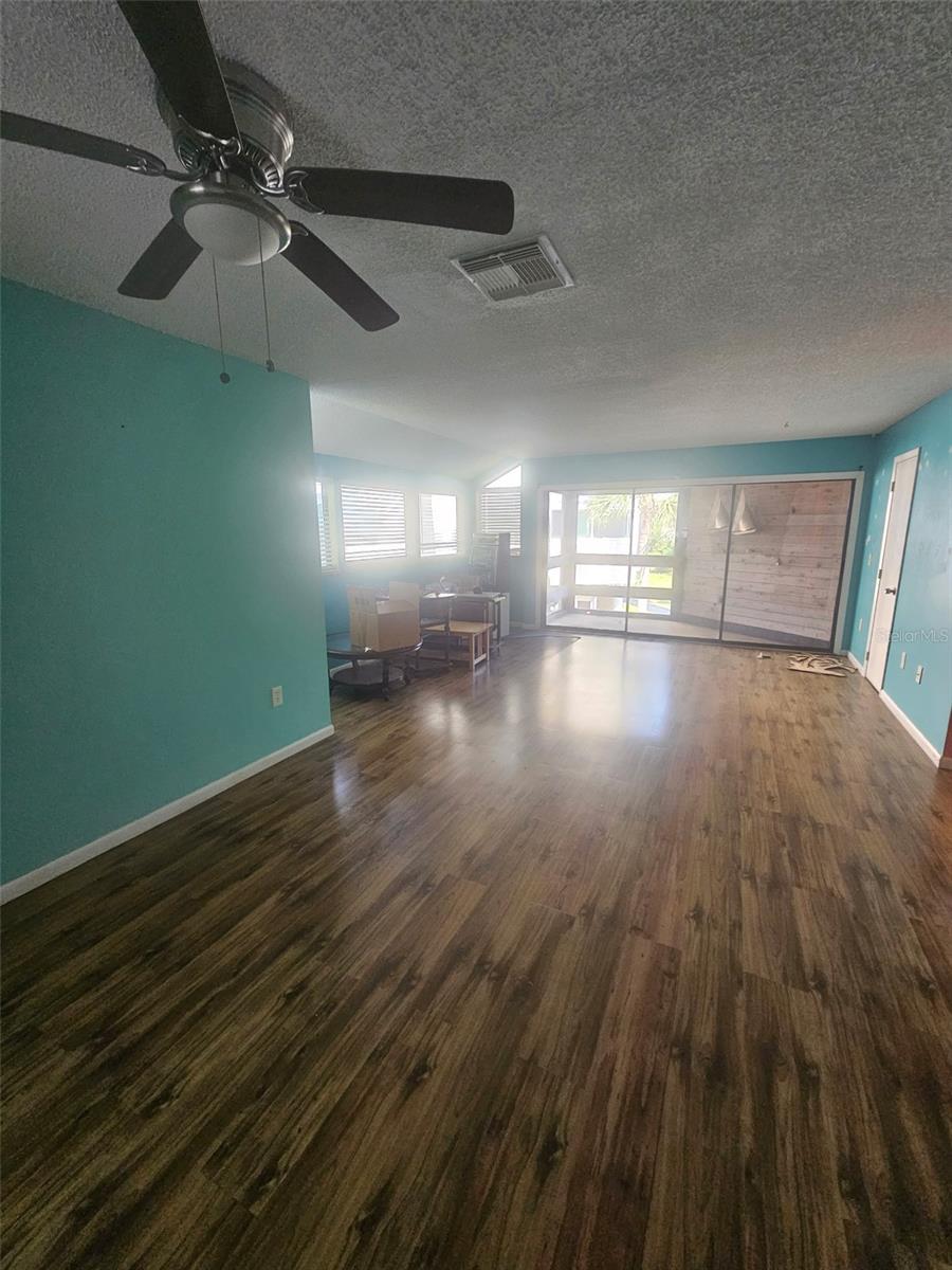 1500 SUNSET ROAD A6