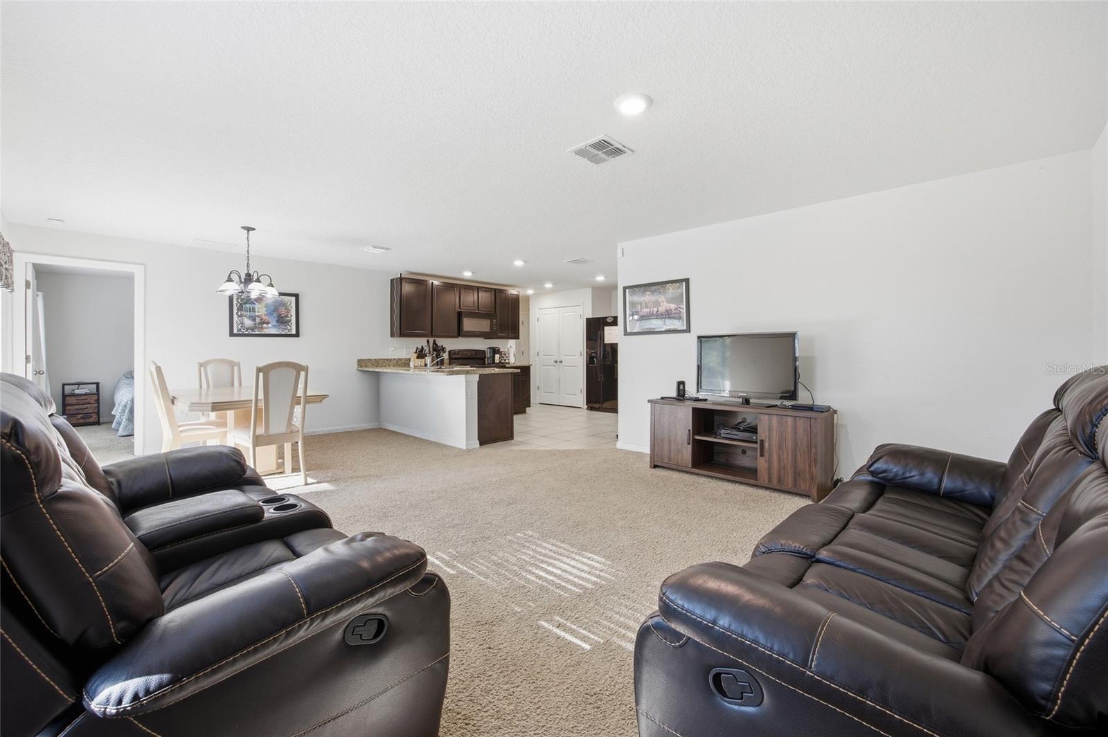 LAKE DIAMOND NORTH - Residential