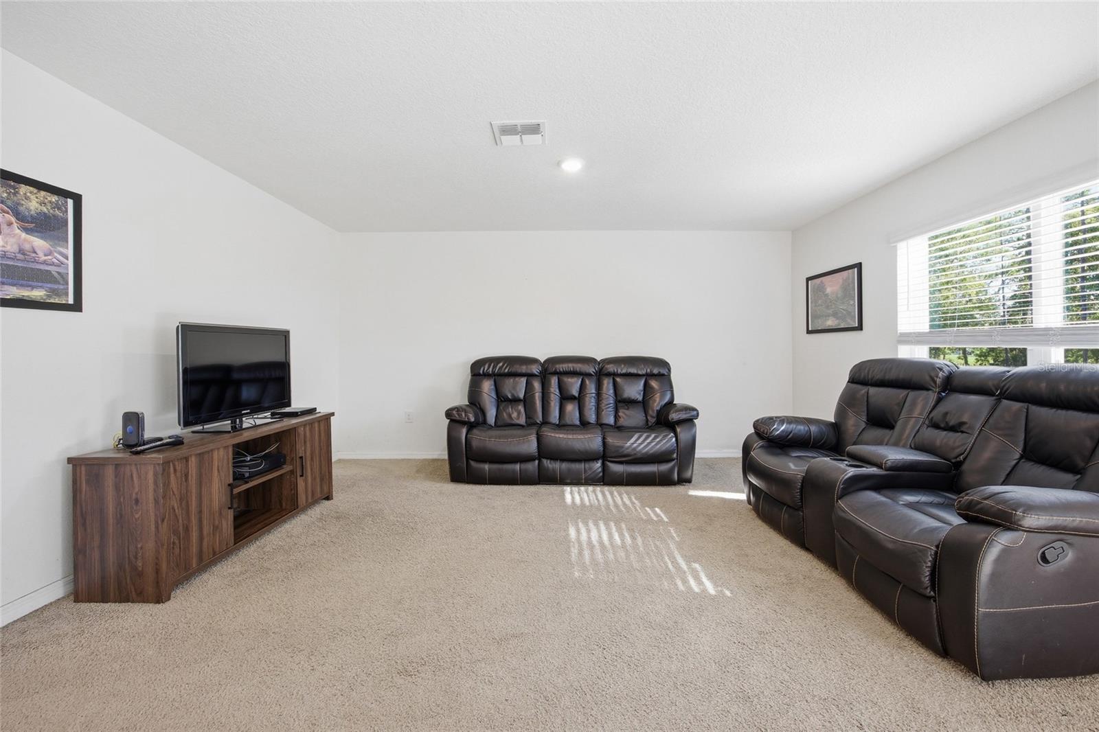 LAKE DIAMOND NORTH - Residential