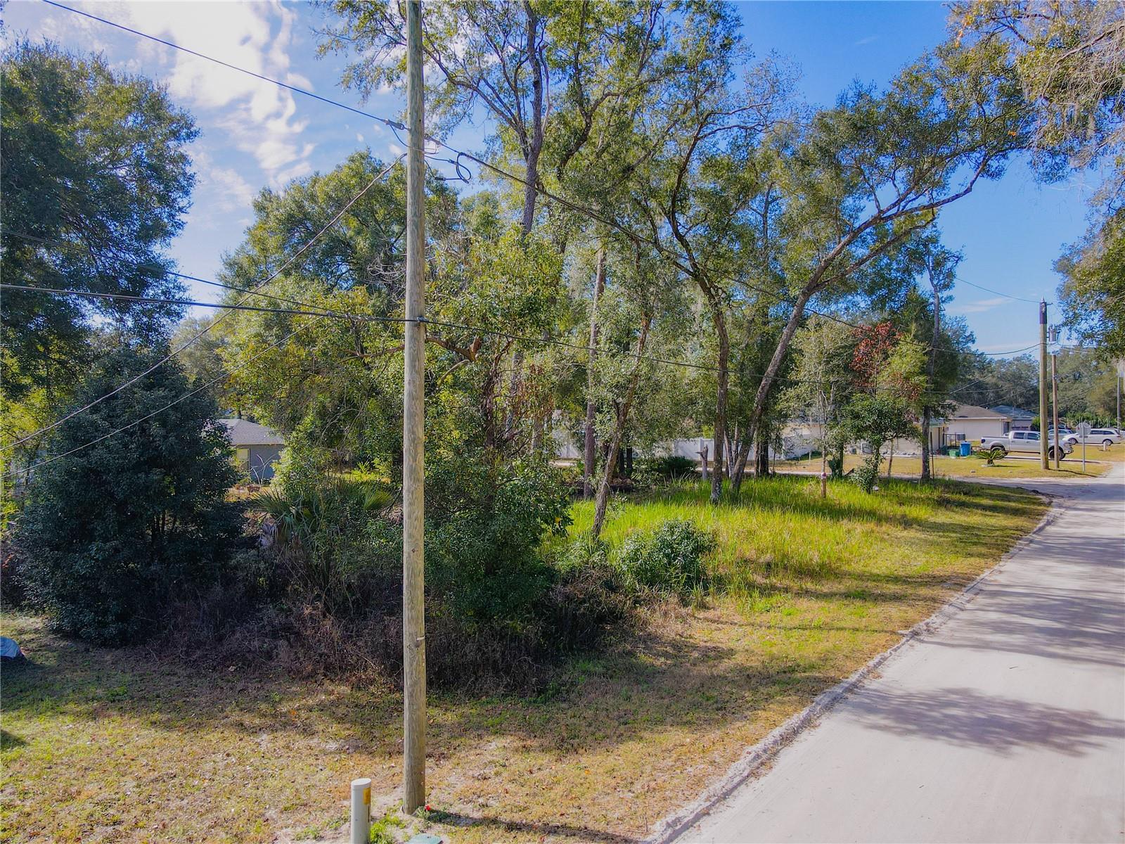 WEST HIGHLANDS - Land