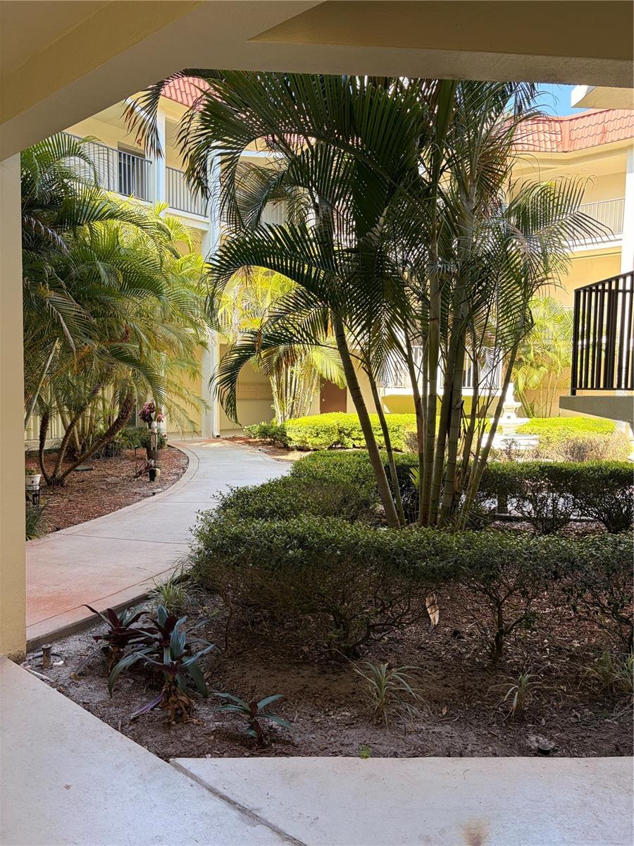 2700 BAYSHORE BOULEVARD 2105