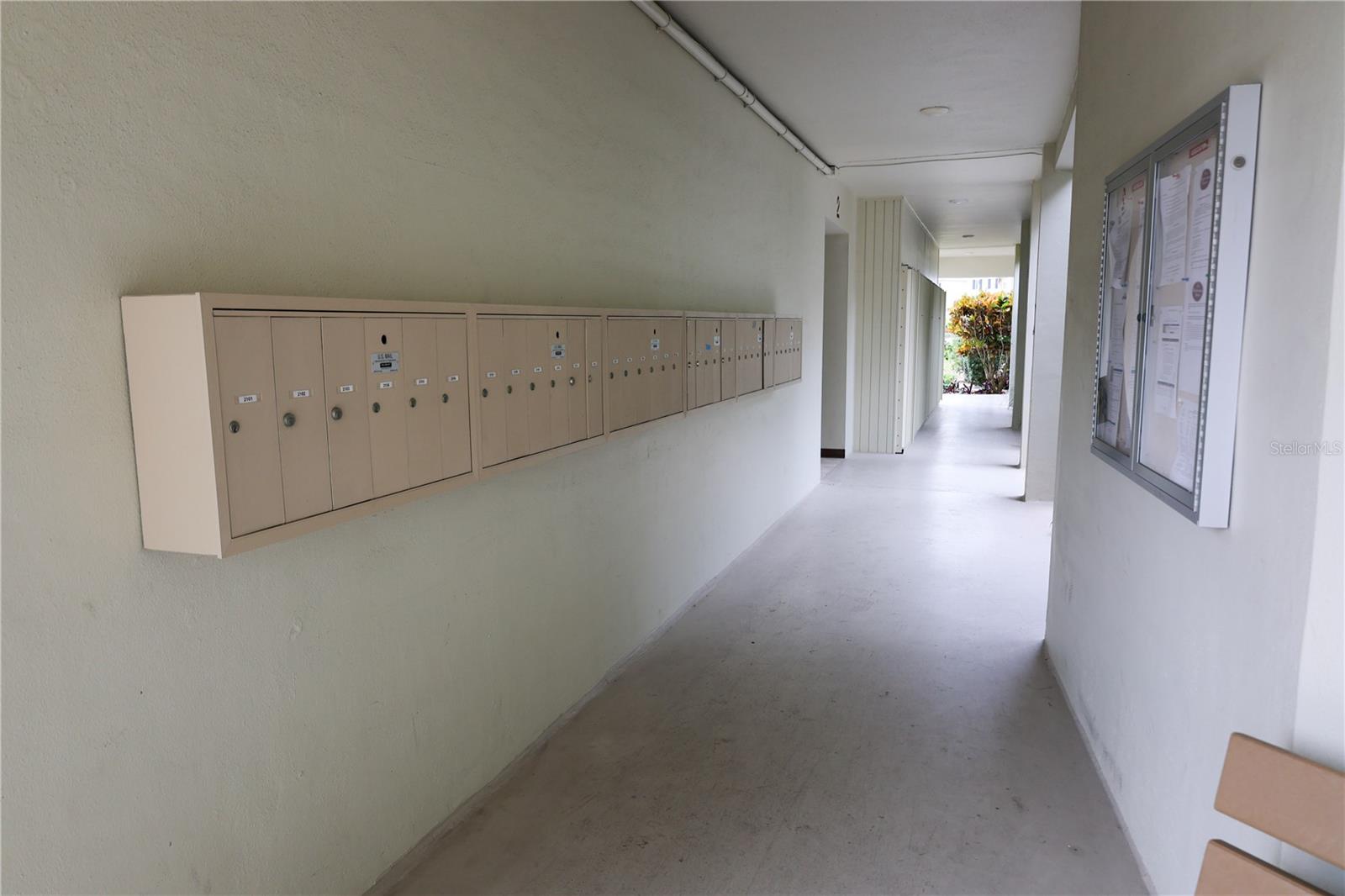 MEDITERRANEAN MANORS - Residential