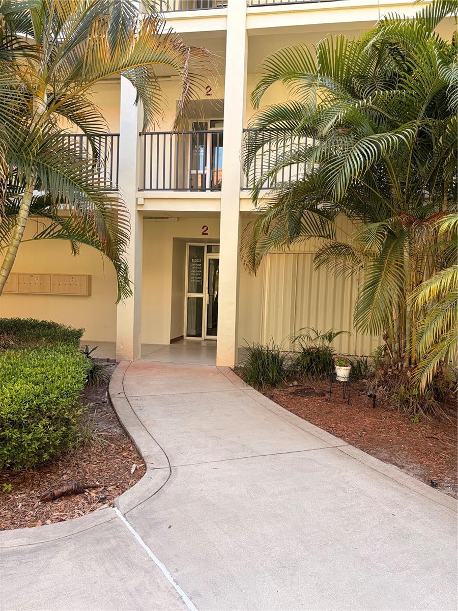 2700 BAYSHORE BOULEVARD 2105