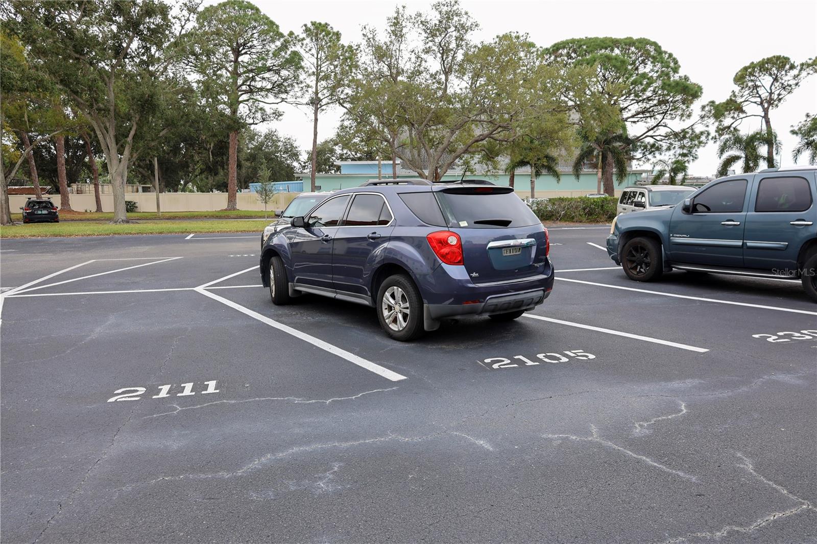 MEDITERRANEAN MANORS - Residential