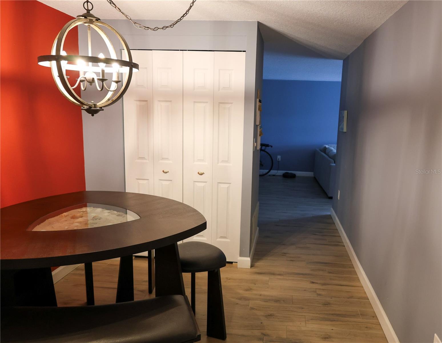 MEDITERRANEAN MANORS - Residential