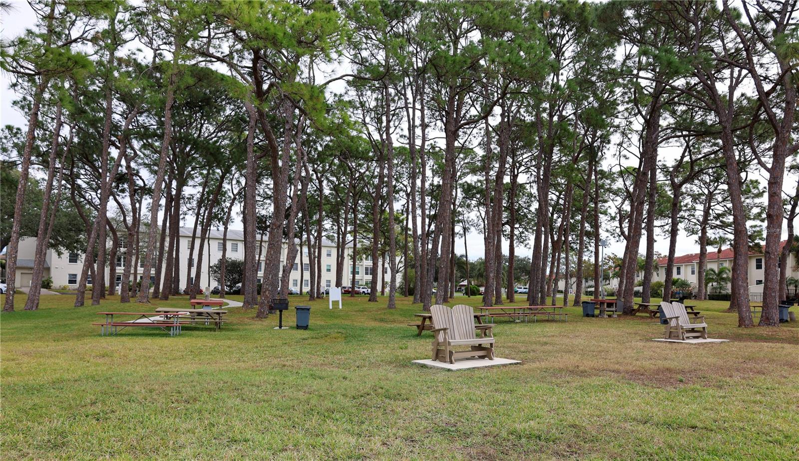 MEDITERRANEAN MANORS - Residential