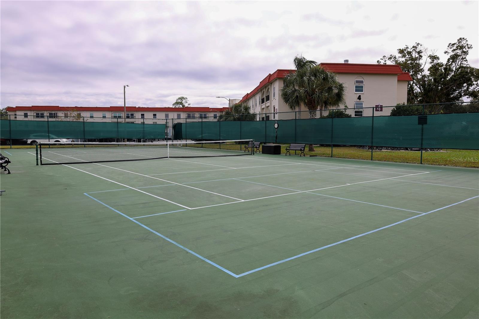 MEDITERRANEAN MANORS - Residential