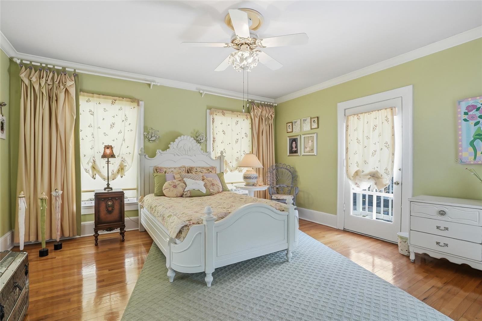 HYDE PARK WEST - Residential