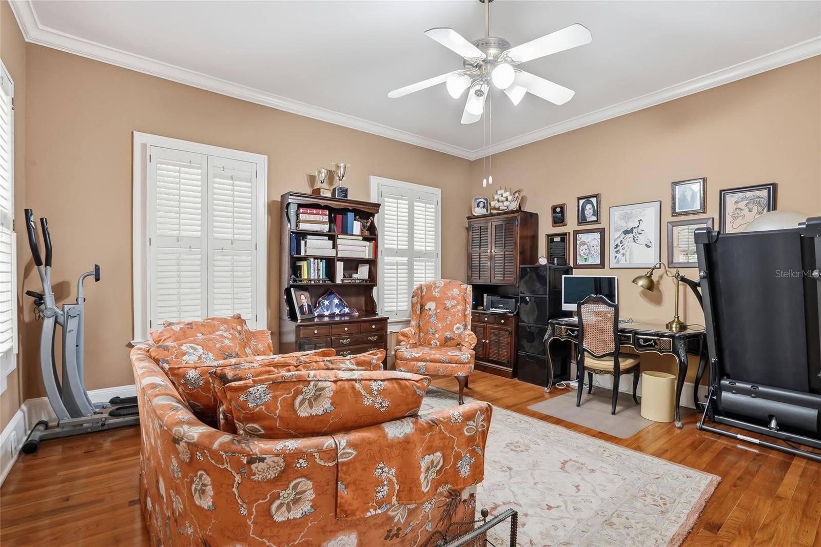 HYDE PARK WEST - Residential