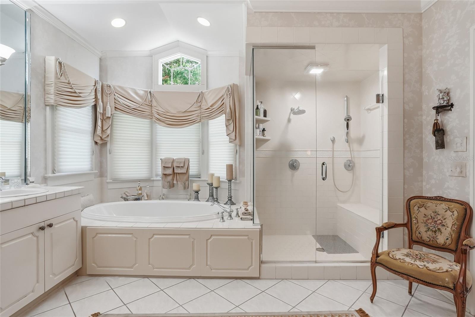 HYDE PARK WEST - Residential