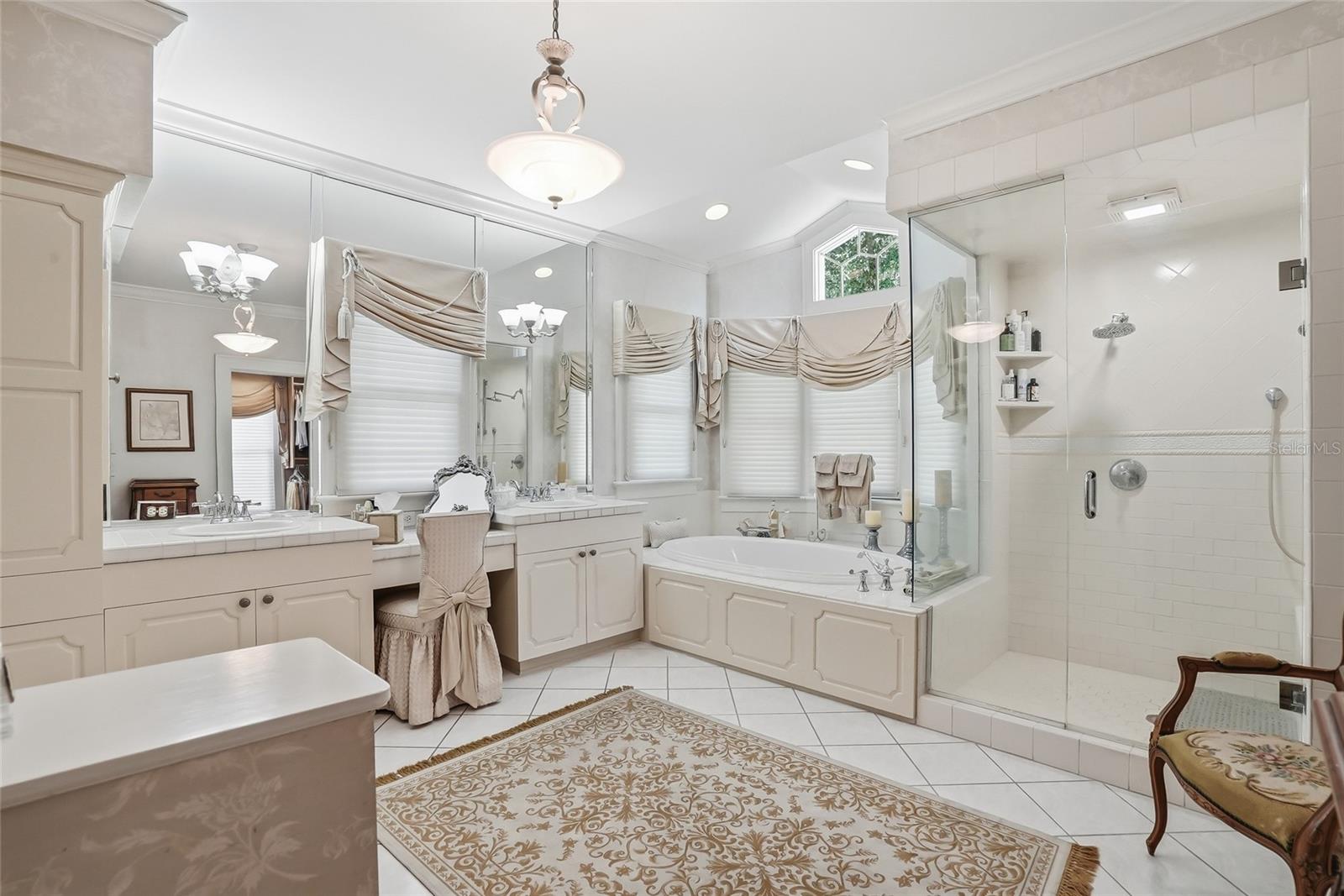 HYDE PARK WEST - Residential