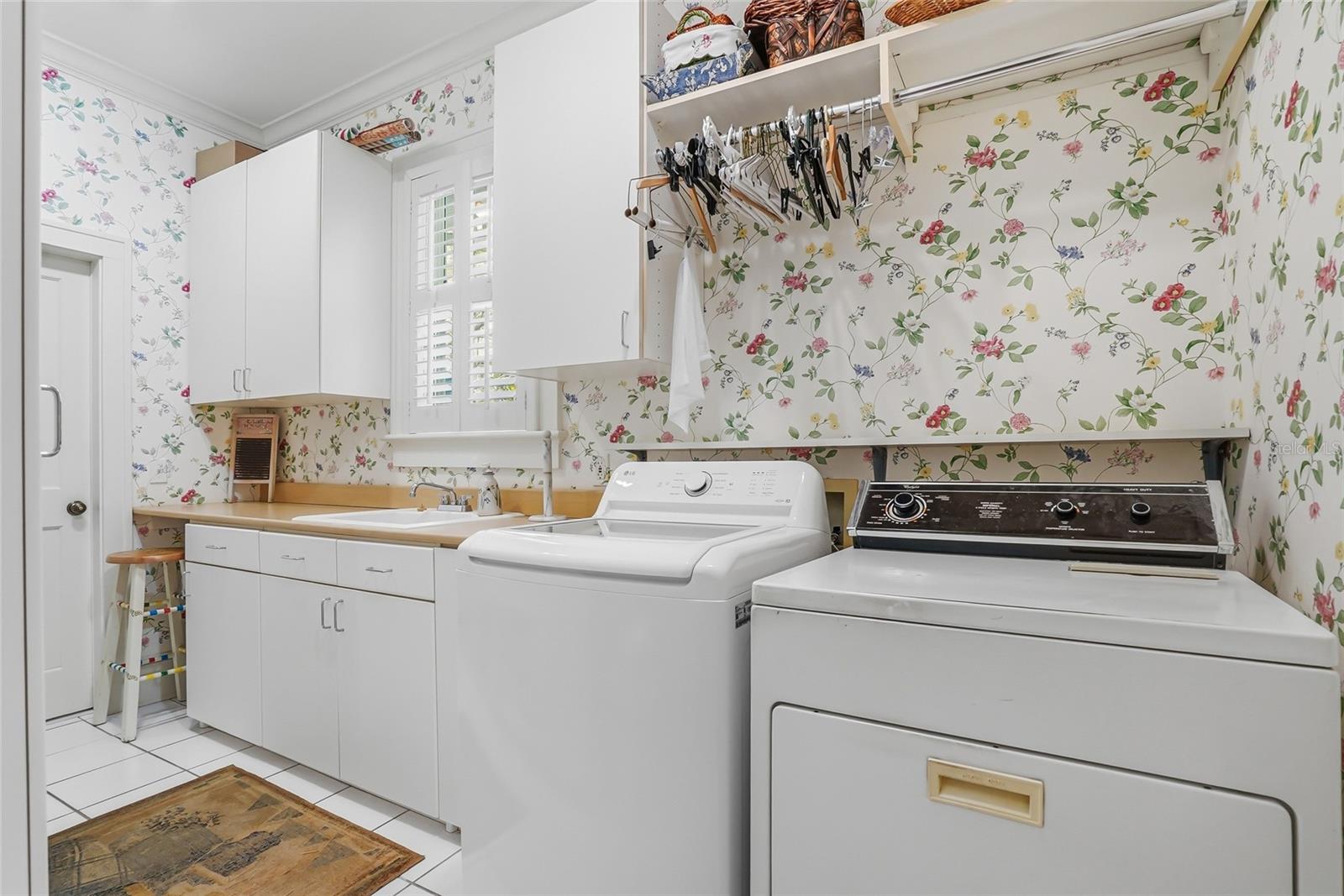 HYDE PARK WEST - Residential