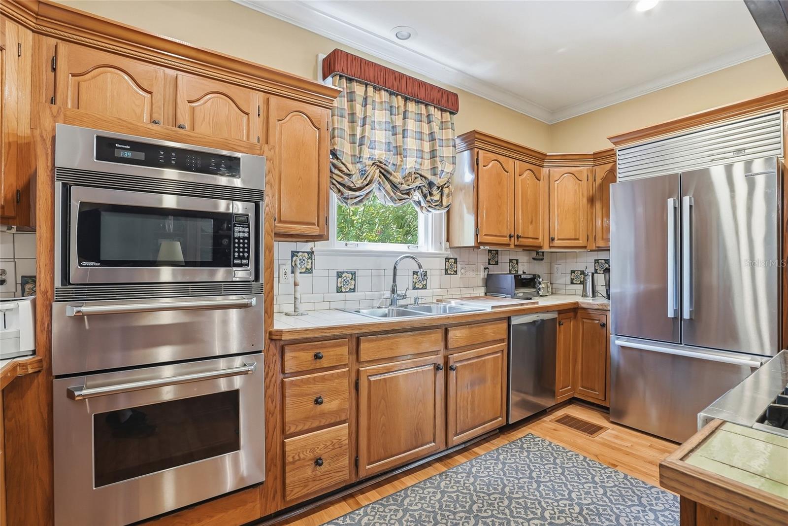 HYDE PARK WEST - Residential