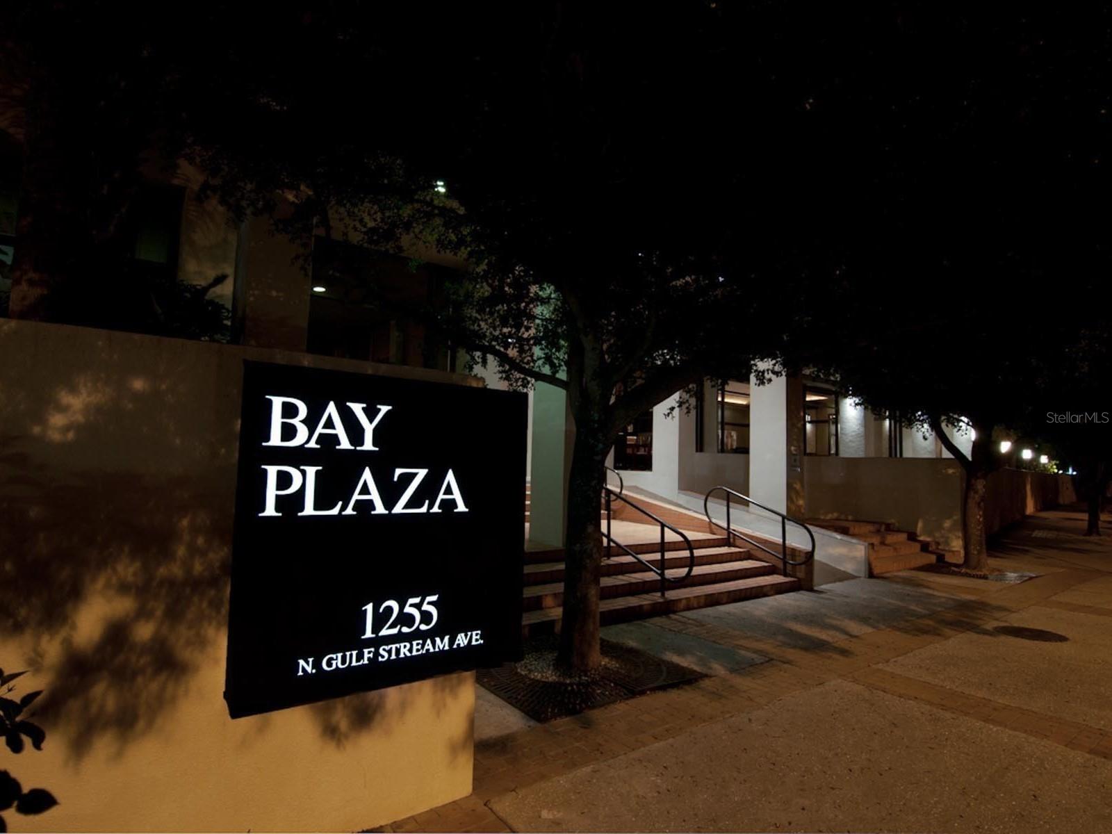 BAY PLAZA - Residential