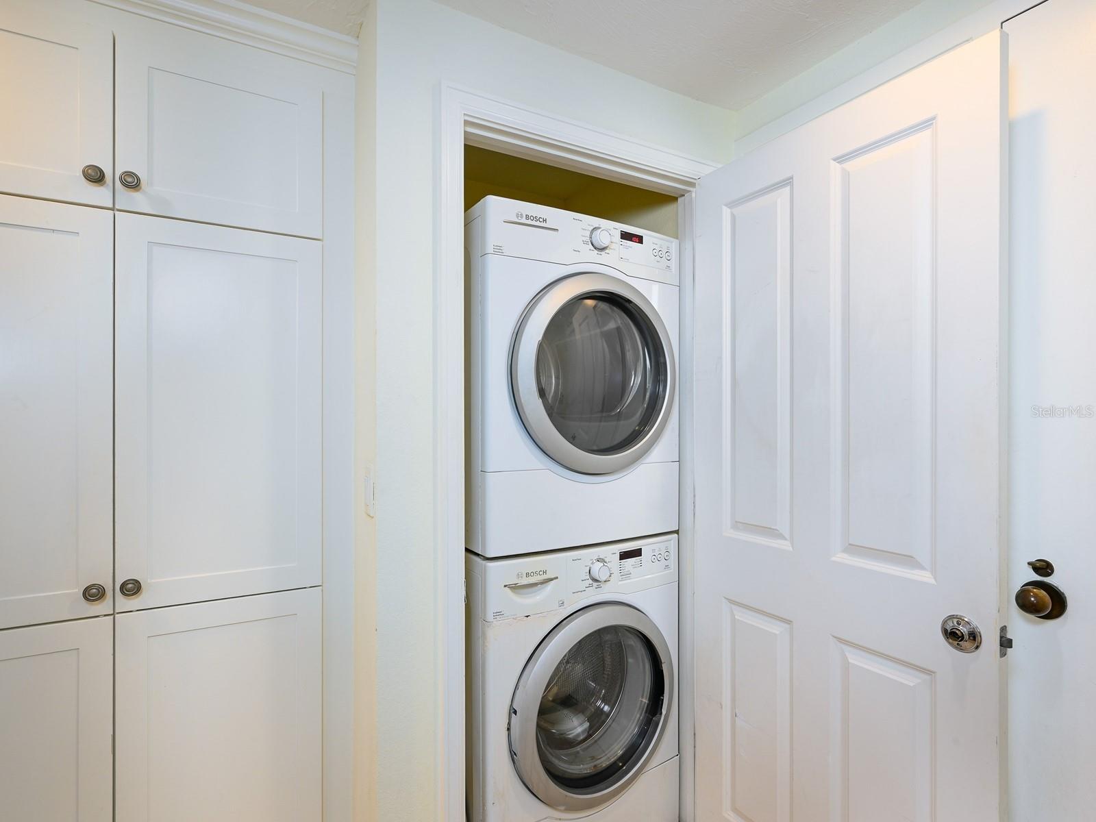 BAY PLAZA - Residential