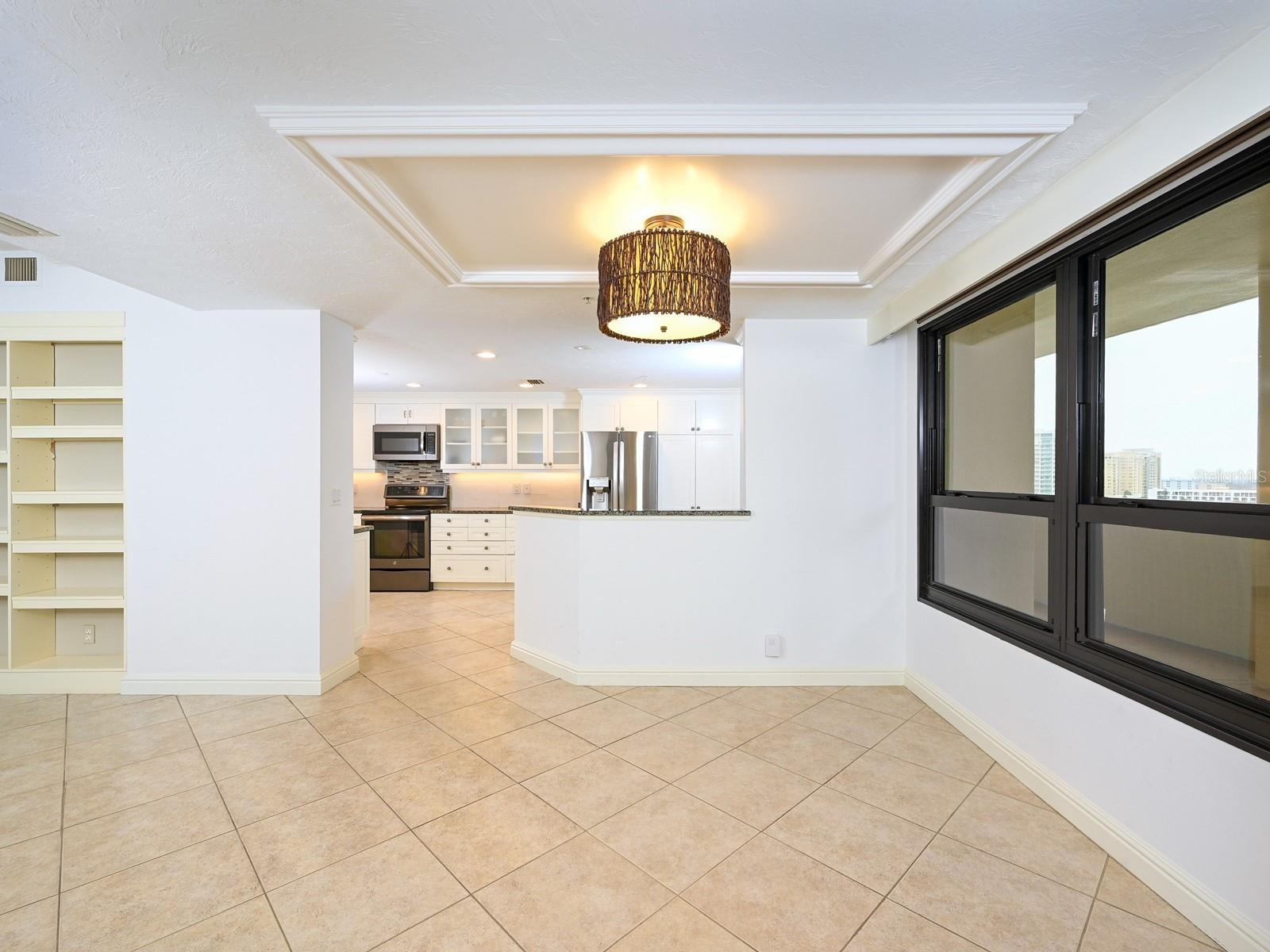 BAY PLAZA - Residential