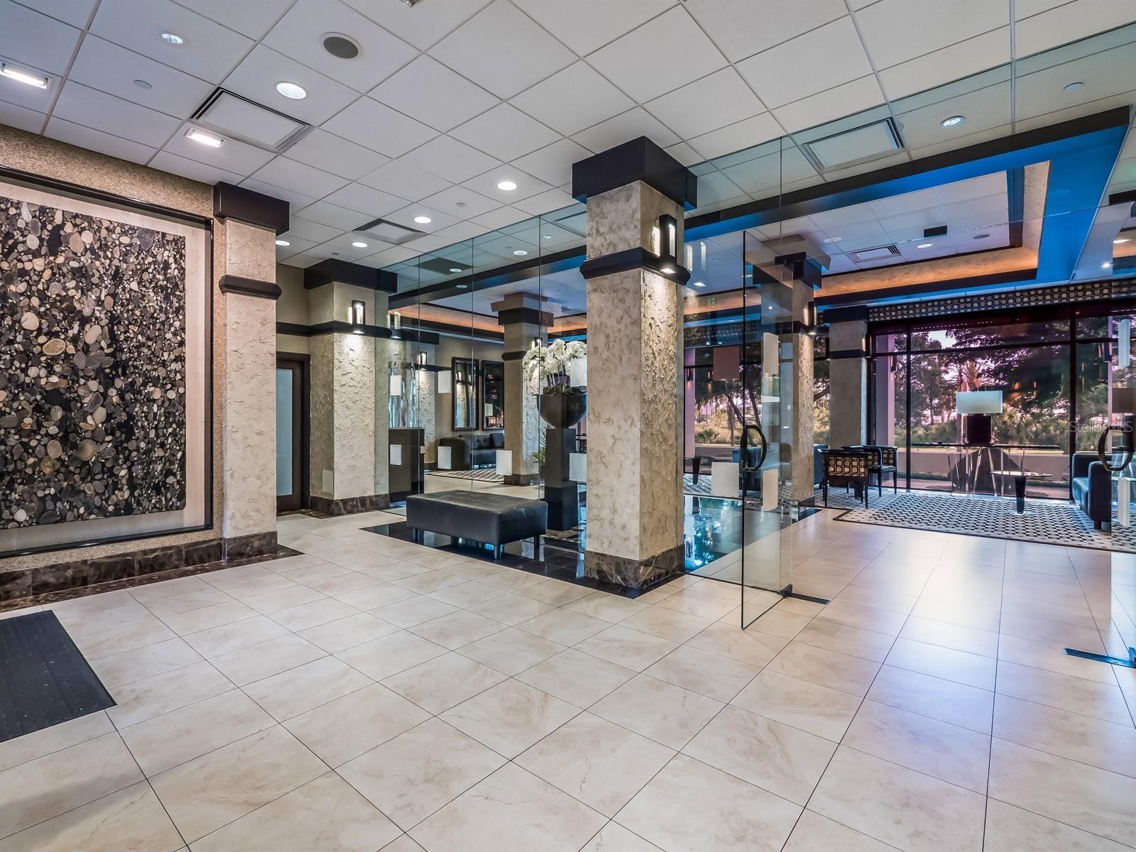 BAY PLAZA - Residential