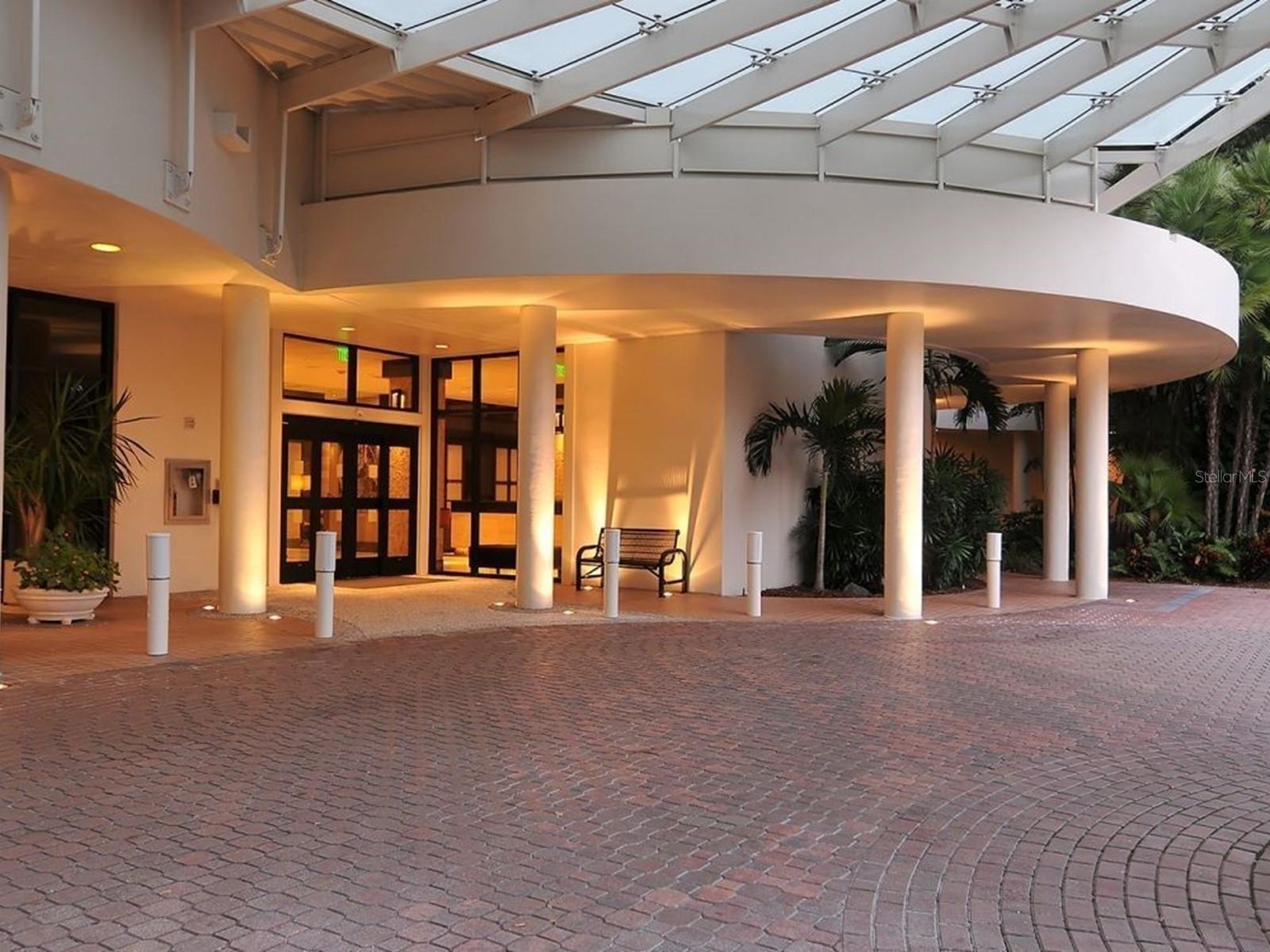 BAY PLAZA - Residential