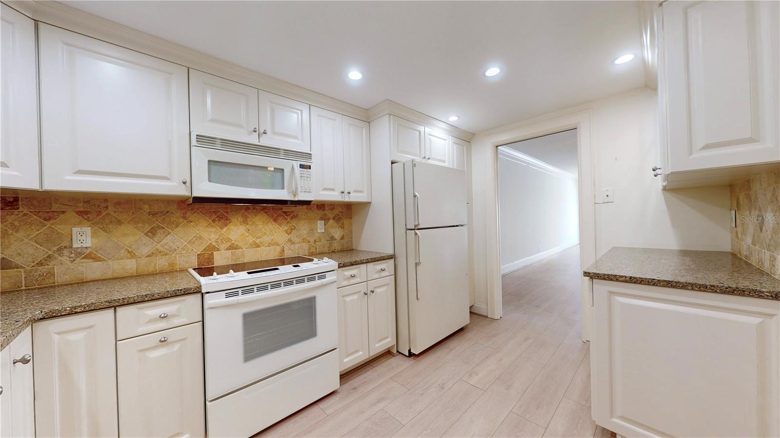 BEAU MONDE CONDO - Residential
