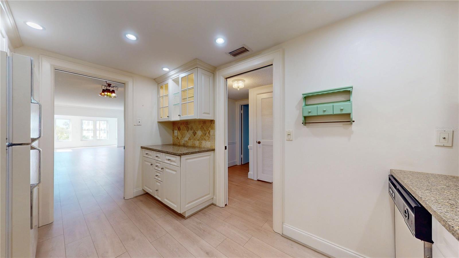 BEAU MONDE CONDO - Residential