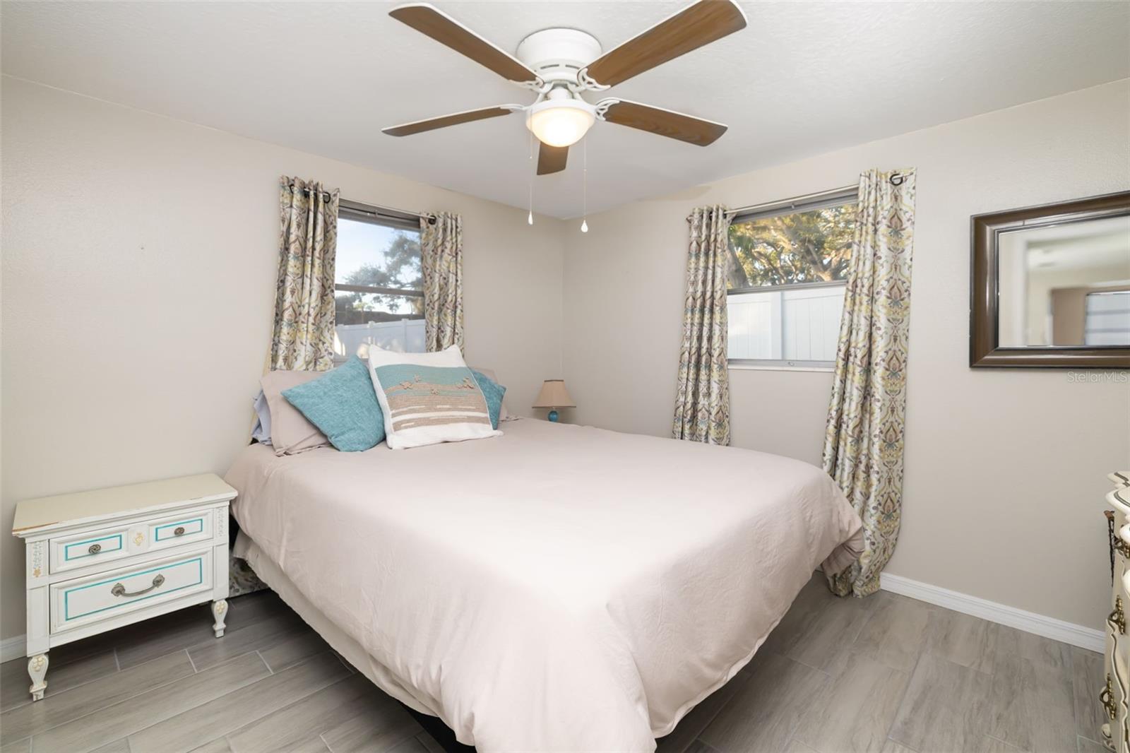 BAY POINT CORR OF - Residential