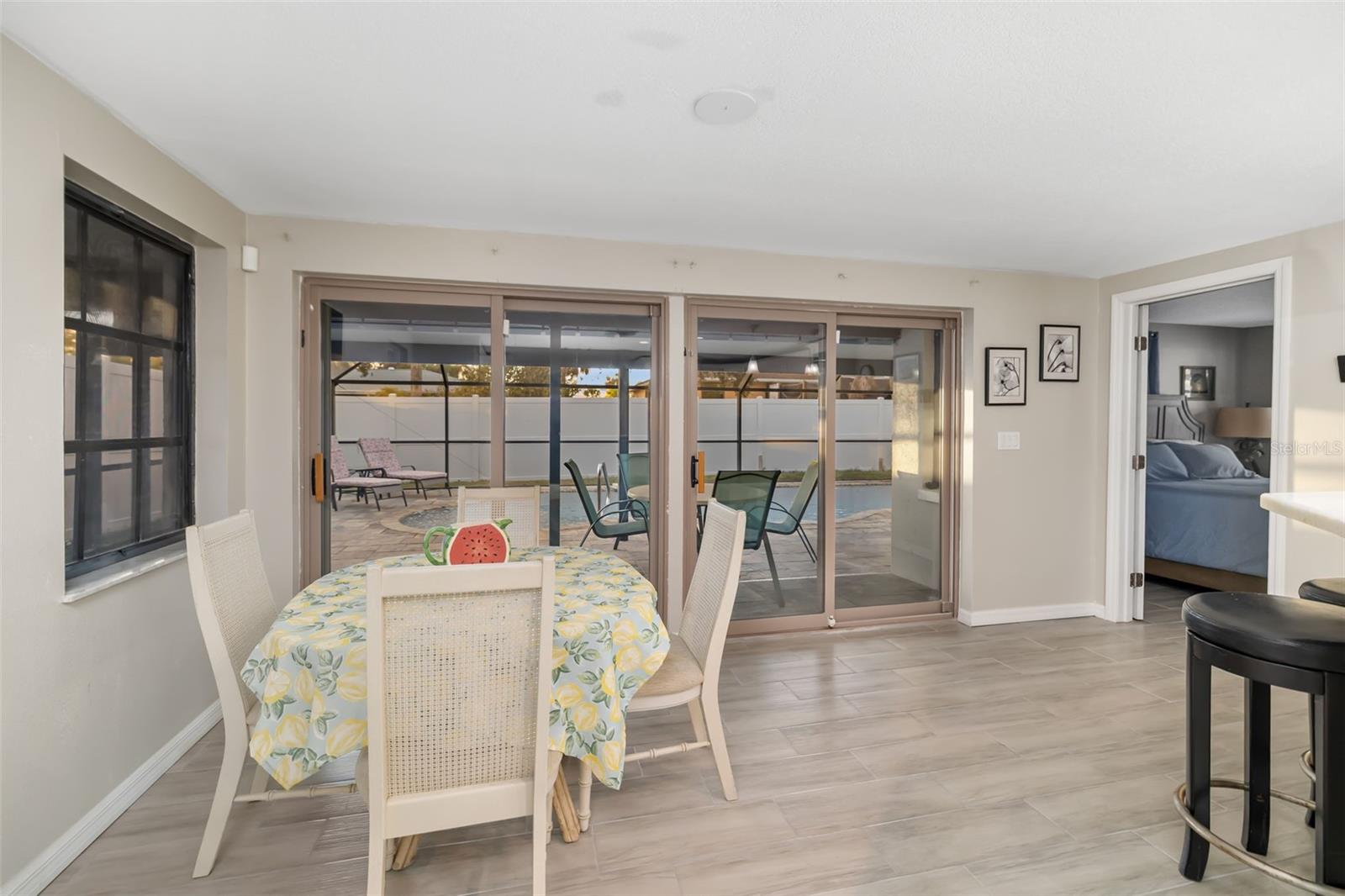 BAY POINT CORR OF - Residential