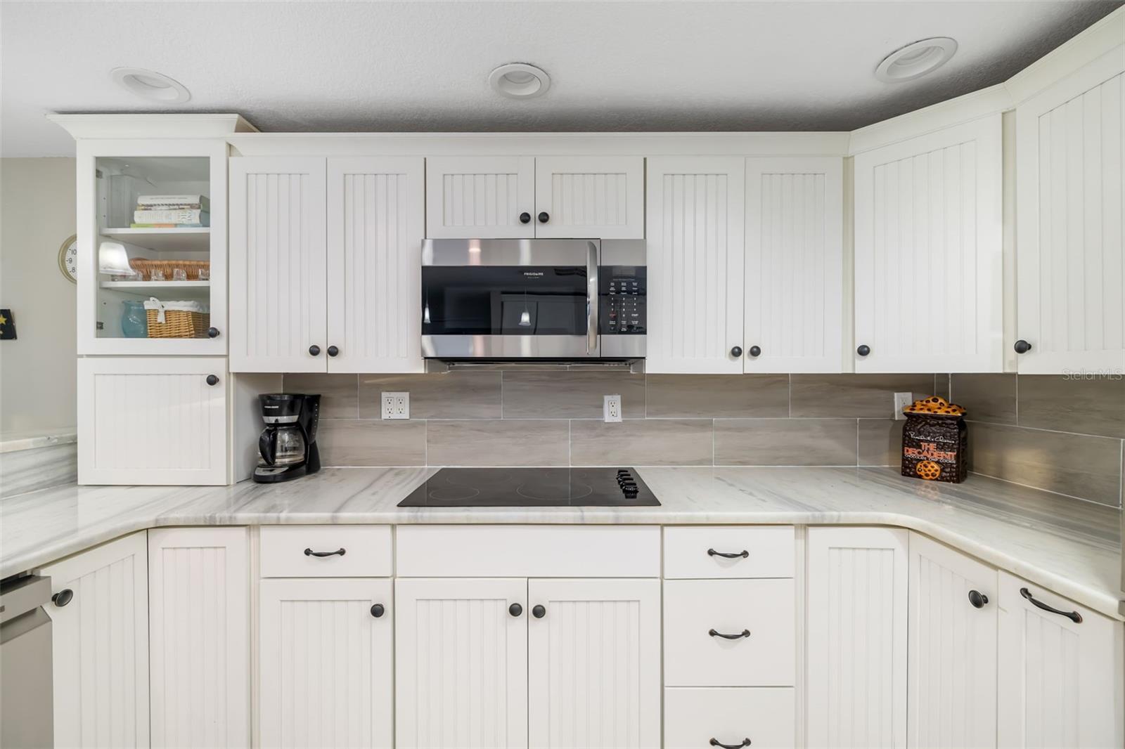 BAY POINT CORR OF - Residential