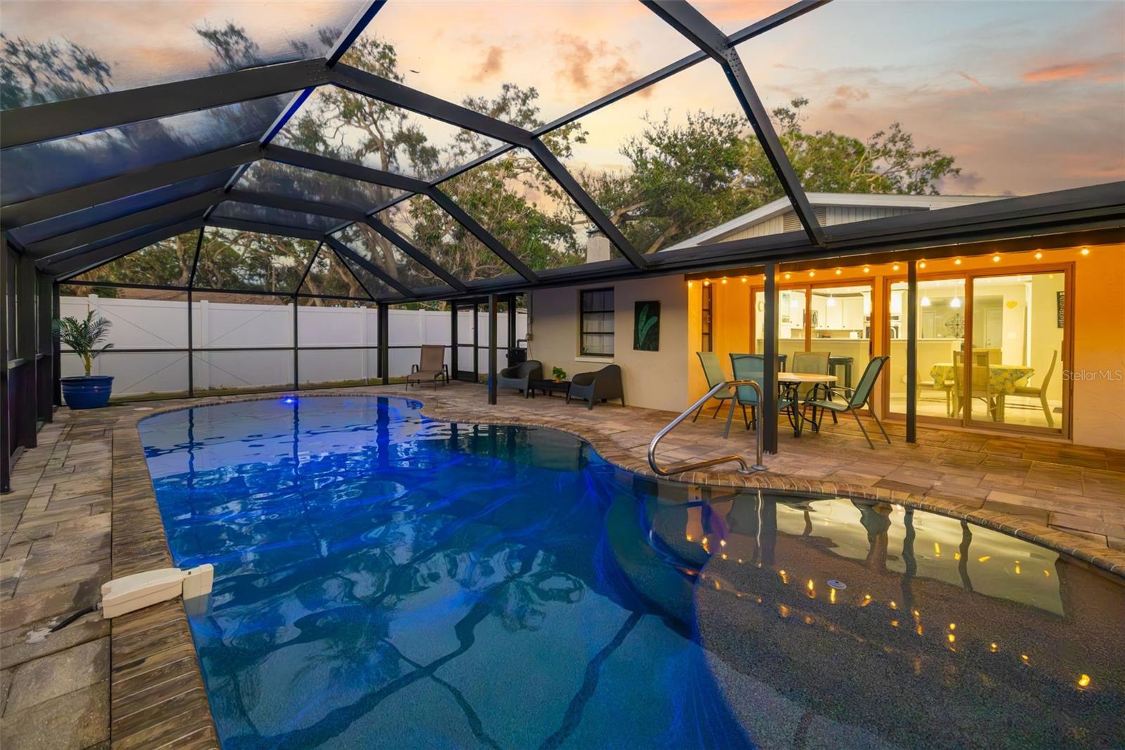 BAY POINT CORR OF - Residential