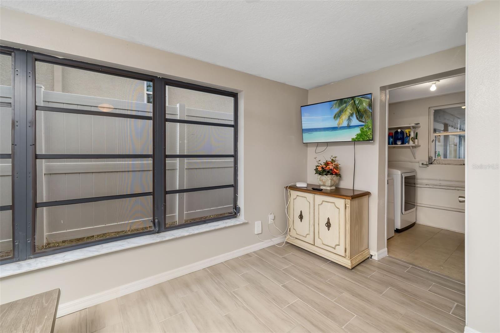 BAY POINT CORR OF - Residential