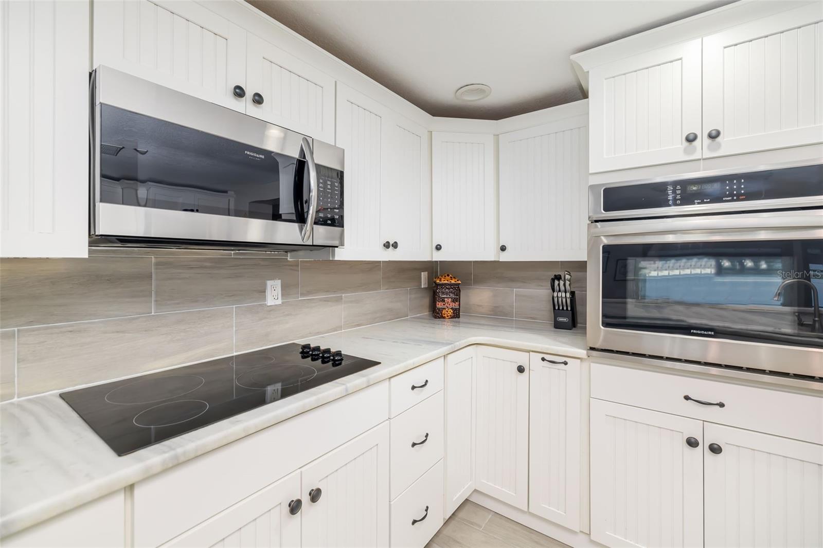 BAY POINT CORR OF - Residential