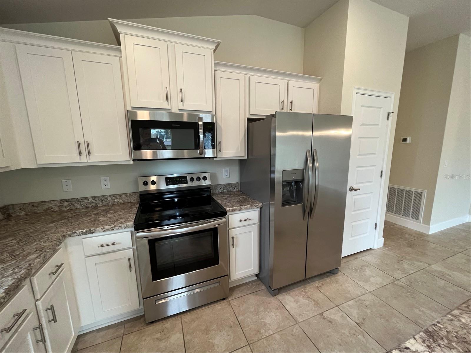 KRENSON BAY - Residential