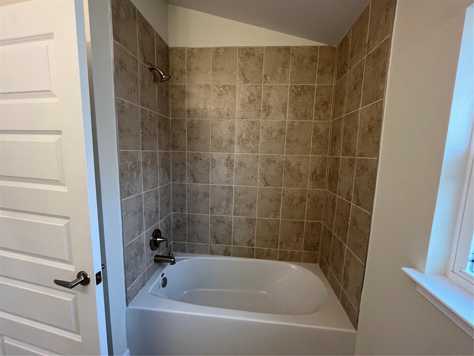 KRENSON BAY - Residential