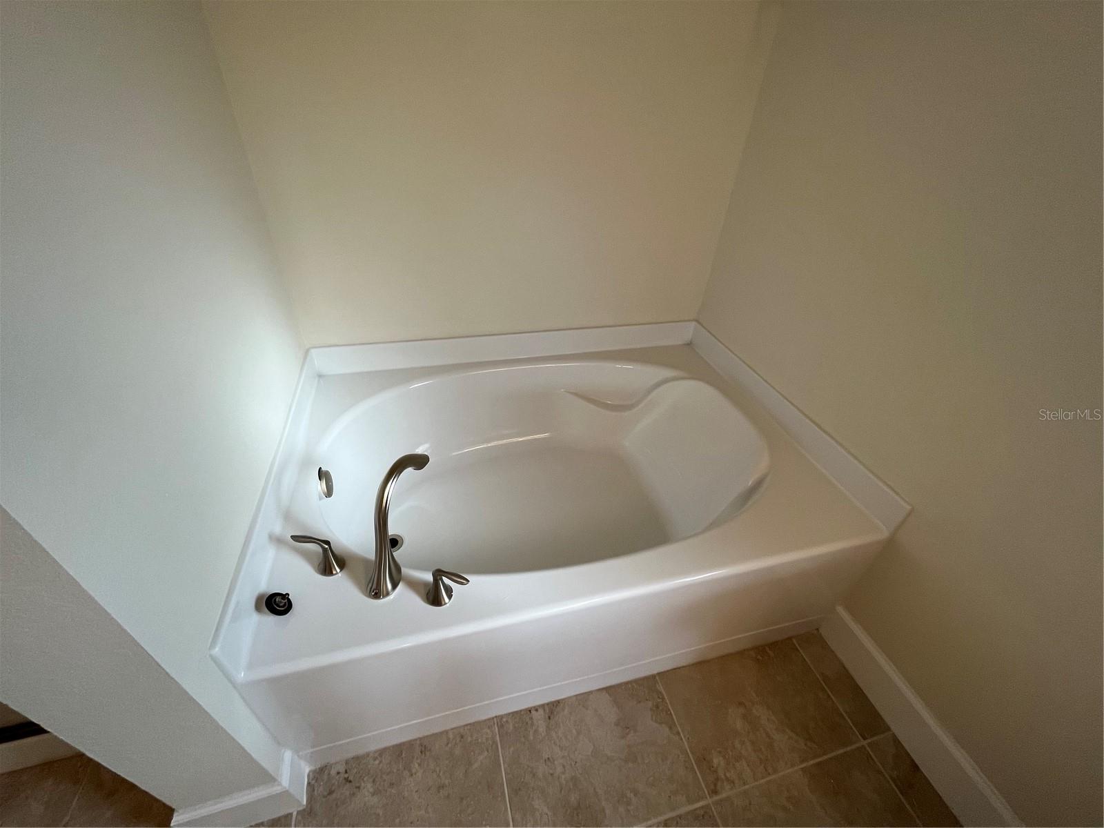 KRENSON BAY - Residential